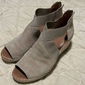 Gentle souls  Asperger tan suede with crisscross ankle